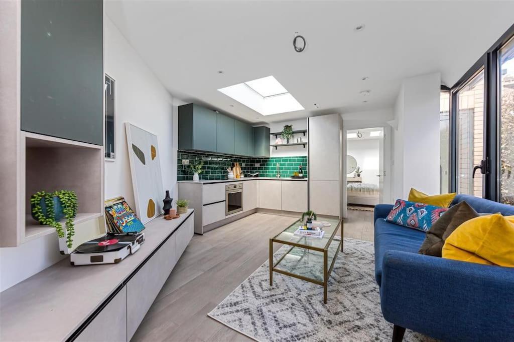 Cozy Leyton House With Garden And Small Terrace ลอนดอน ภายนอก รูปภาพ