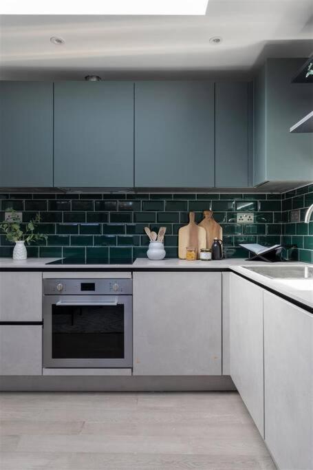 Cozy Leyton House With Garden And Small Terrace ลอนดอน ภายนอก รูปภาพ