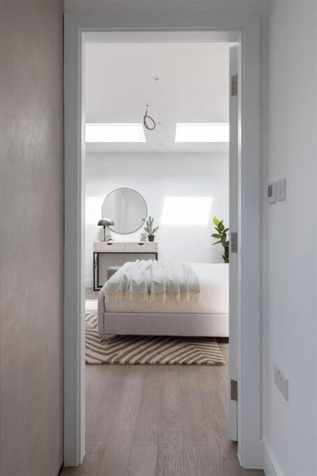 Cozy Leyton House With Garden And Small Terrace ลอนดอน ภายนอก รูปภาพ