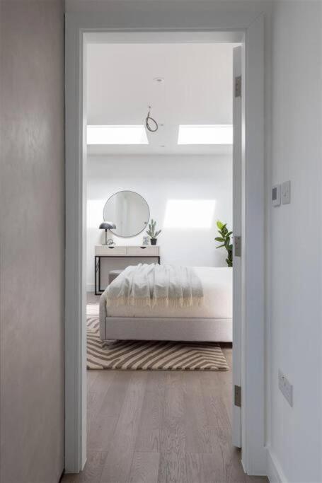 Cozy Leyton House With Garden And Small Terrace ลอนดอน ภายนอก รูปภาพ